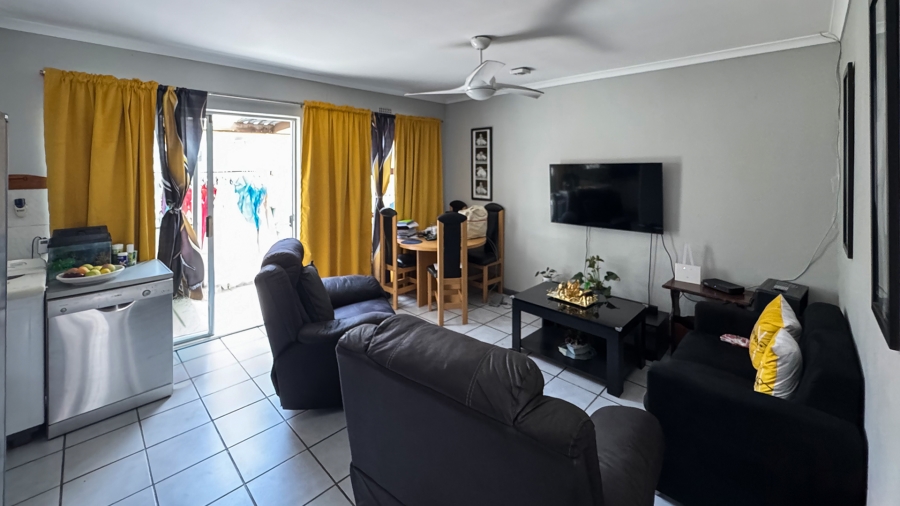 2 Bedroom Property for Sale in Parow Valley Western Cape